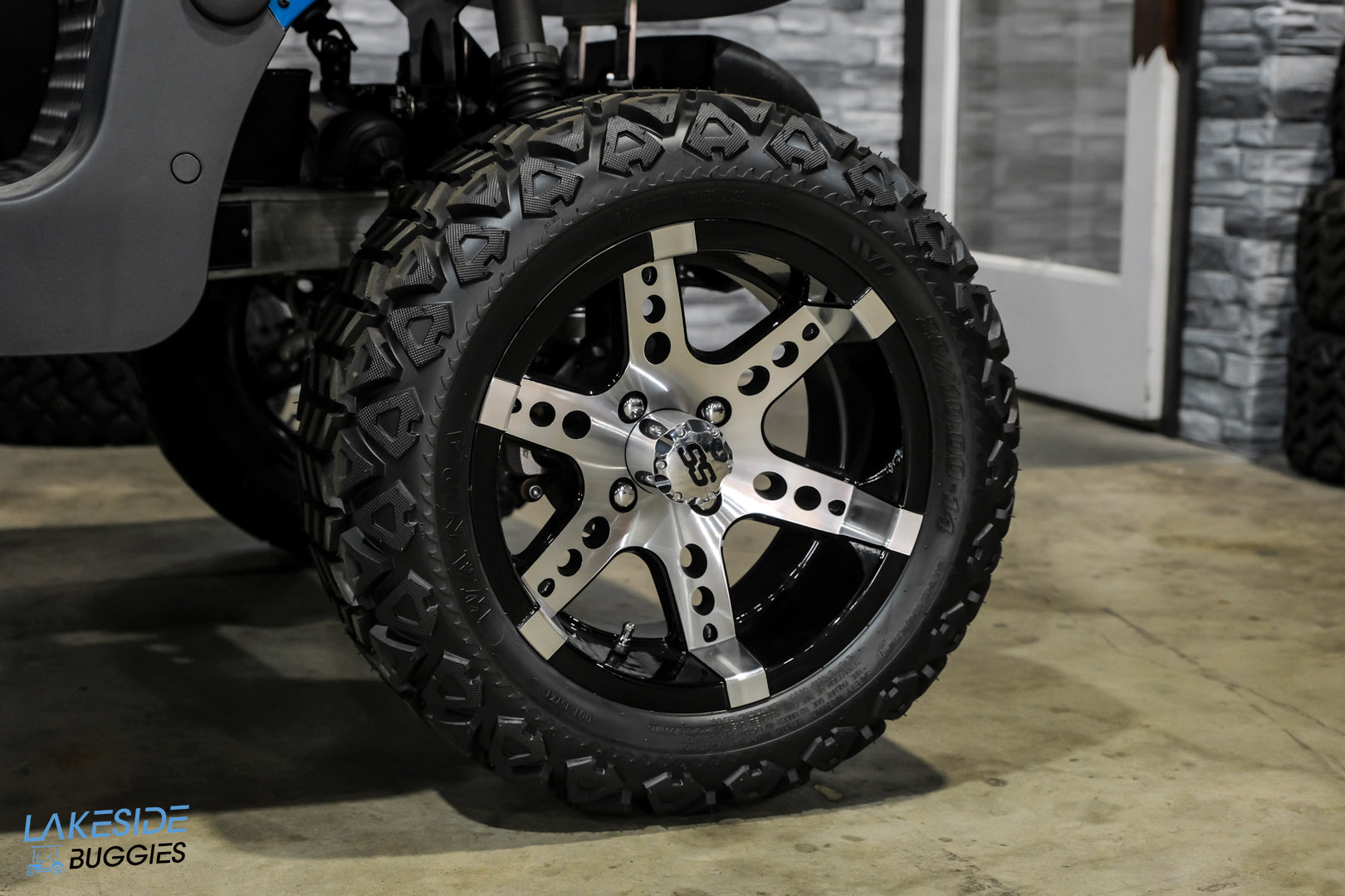 2024  Kodiak EV  Defender  Lithium Battery  4 Passenger -  Kodiak EV at LakesideBuggies.com