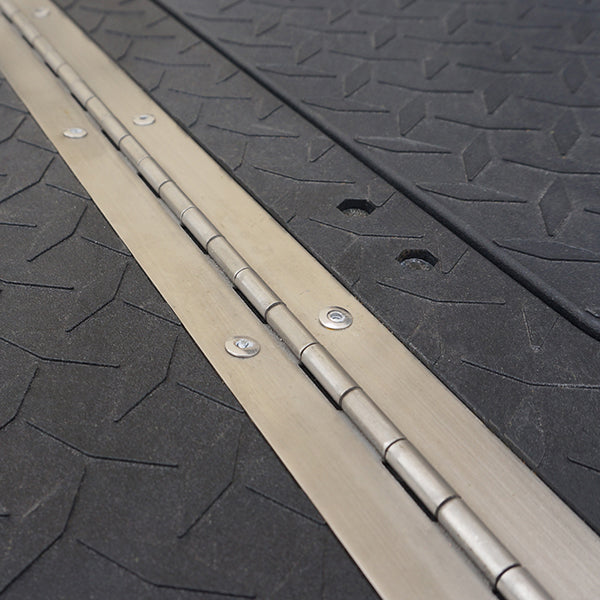 Lakeside Buggies RHOX Rhino Aluminum Seat Kit, Rally White/Red, E-Z-Go TXT 96+- SEAT-511WR-R Rhox NEED TO SORT